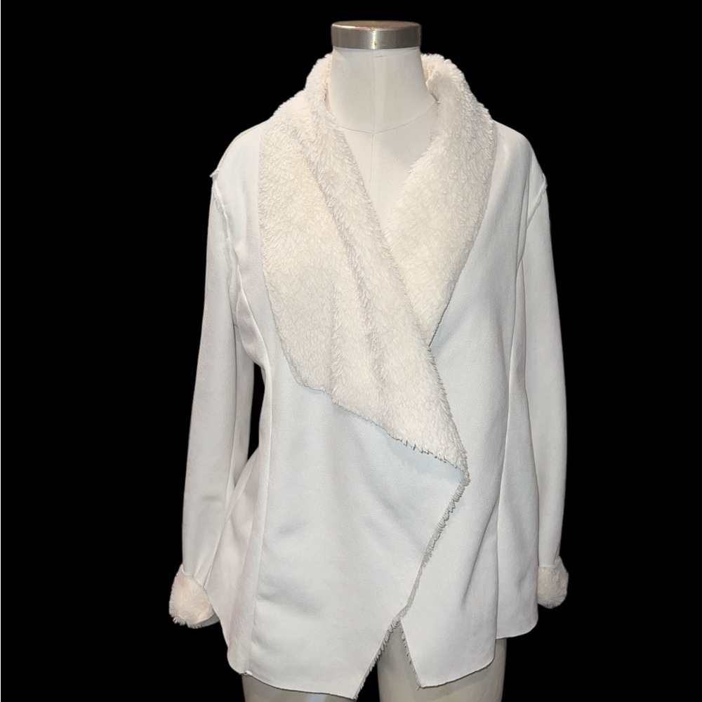 JASON MAXWELL | WHITE FAUX FUR OPEN FRONT LONG SLEEVE CARDIGAN SMALL